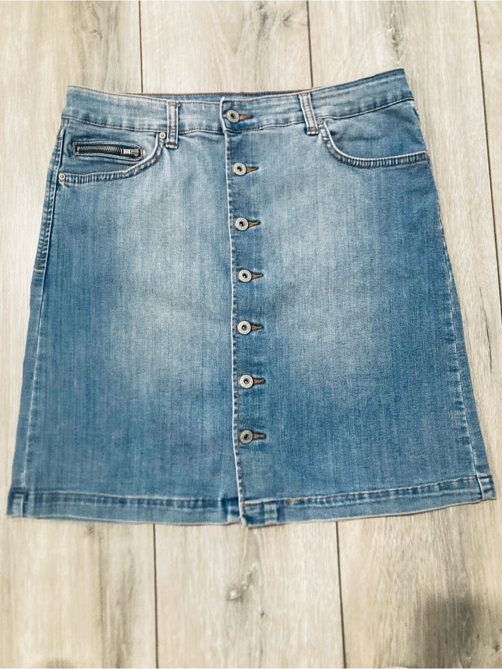INC Midi Light Wash Denim Skirt Front Buttons Size 8/29
